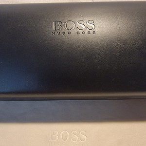 Hugo Boss Black Sunglasses/Eyeglasses hard Case with Hugo Boss Cleaning Cloth